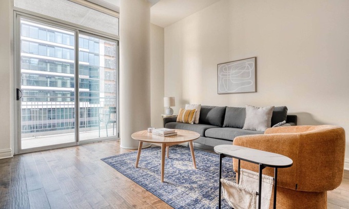 Waller Creek District Apartment | Luxe Downtown Austin 1BR w/Gym, Pool & W/D, nr Rainey St, by Blueground