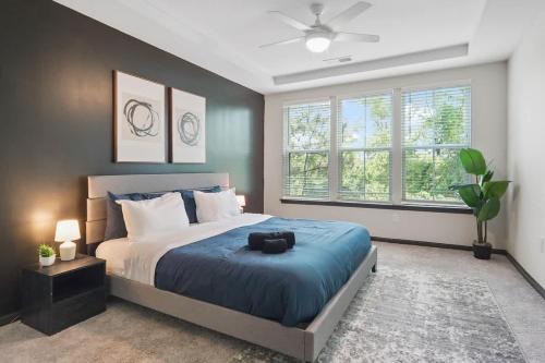 North Raleigh Apartment | Luxe King 3 Bedroom Suite in North Raleigh