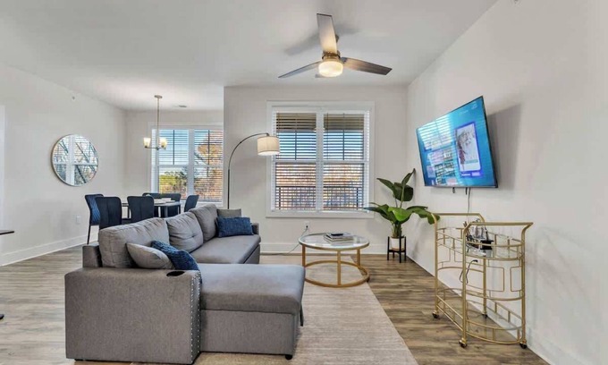 Hayes Apartment | Luxe King 3BR Suite Mins to Downtown Durham!