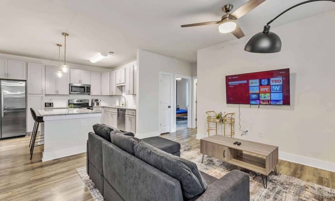 Hayes Apartment | Luxe King 3BR Suite Mins to Downtown Durham!