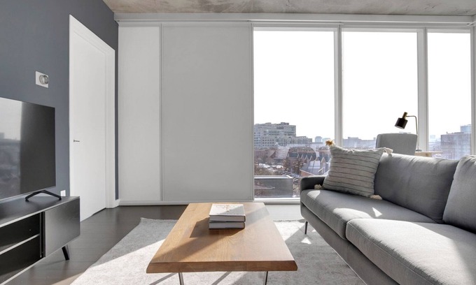 River North Apartment | Luxe Near North 2BR w/Roof & Gym, close to Red Line, by Blueground