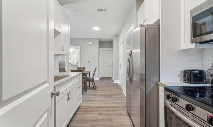 Macon Apartment | Luxe Park 1115 | 2 Bedroom 2 Bathroom Apartment