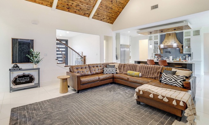 Waxahachie House | Luxe Retreat w/Patio & Fenced Yard in Waxahachie!