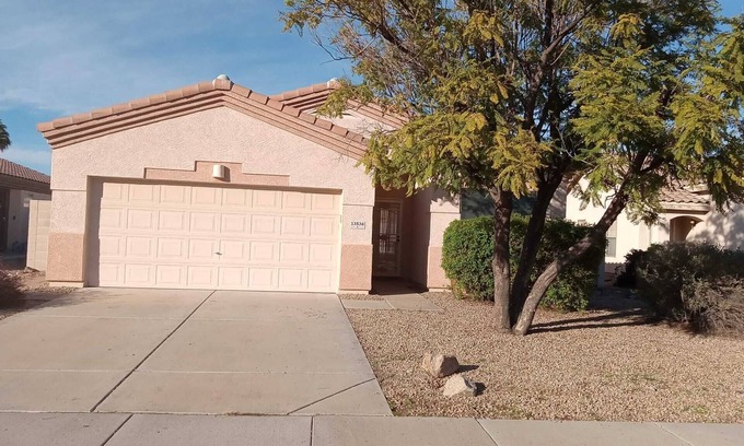 Surprise House | Luxurious 3 bedroom, 2 baths home in Surprise, AZ