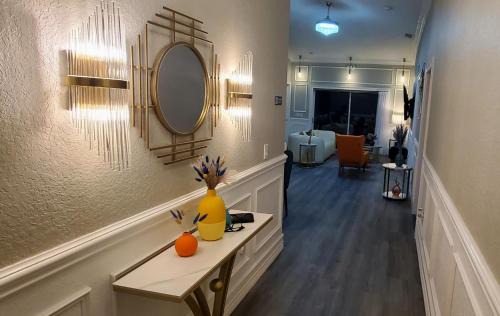 Loughman House | Luxurious , Elegant Home with 2 Master Suites and Swimming Pool