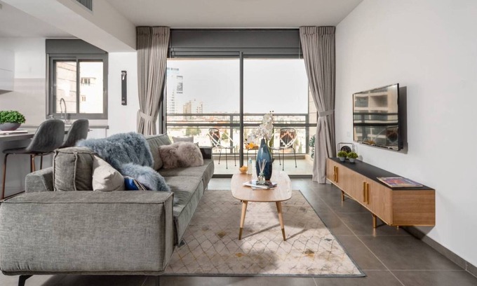 Jerusalem Condo | Luxurious flat in residential area