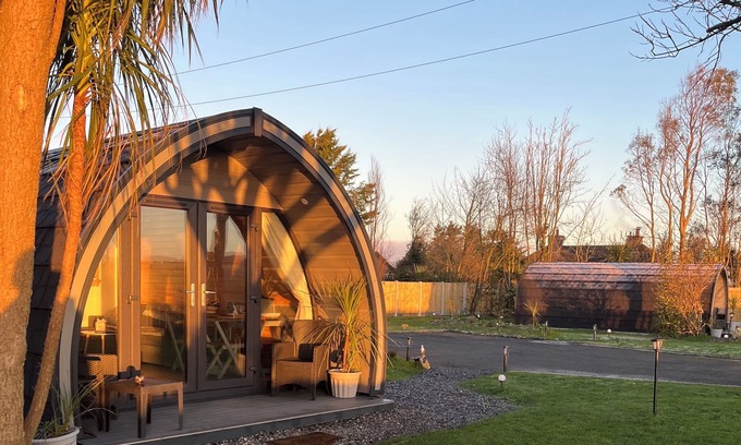 Bunmahon Cabin | Luxurious Glamping Pod on the Copper Coast with sauna barrel access.