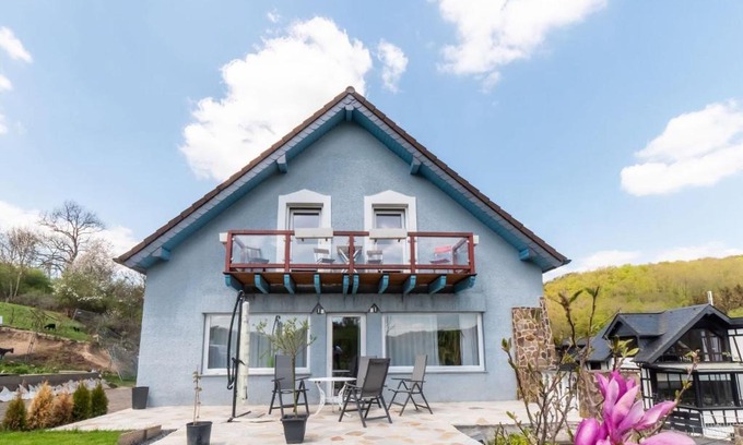 Anschau House | Luxurious holiday home with a nice private garden