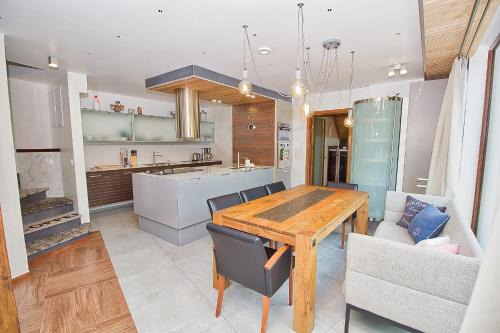 Parnu Apartment | Luxurious home with sauna and terrace