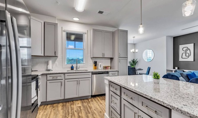 Hayes Apartment | Luxurious King 2BR Suite—Mins to Downtown Durham!