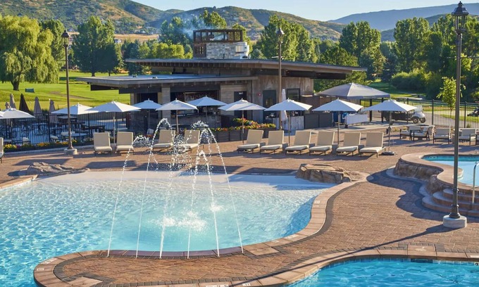 Midway Hotel | Luxurious Midway Gem - 4 Modern Haven w/Resort & Golf Access, Stunning Views!