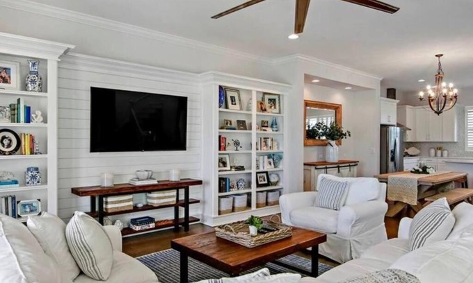 Redington Beach House | Luxurious Modern Townhouse right across beach! Table Tennis
