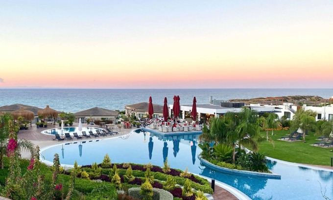 Bahceli Apartment | Luxurious Seafront Penthouse