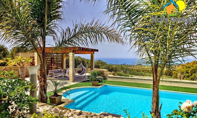 Ribera Villa | Luxurious villa with swimming pool