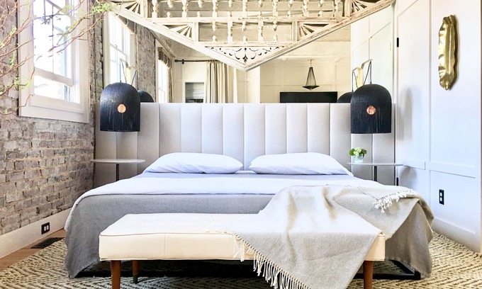 Old Town Alexandria House | Luxuriously Restored Loft in Old Town Alexandria