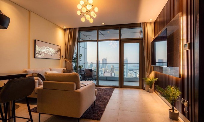 Al Hoora Apartment | Luxury 1 BR APT in City Center w/ City + Sea Views