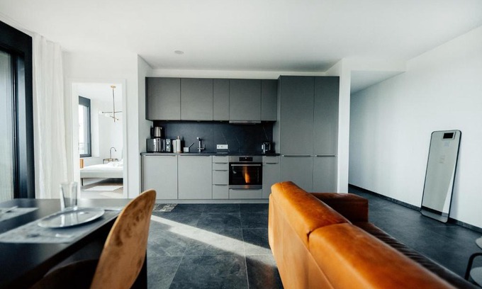 Gasperich Apartment | Luxury 1 BR Apt w Spa, Fitness & Swimming Pool - Zenith Towers