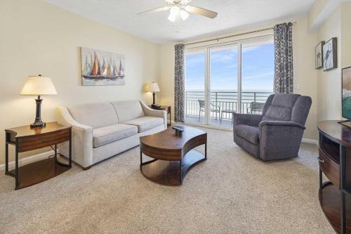 Brush - Stewarts House | Luxury 18th Floor 1 BR Condo Direct Oceanfront Wyndham Ocean Walk Resort Daytona Beach | 1808