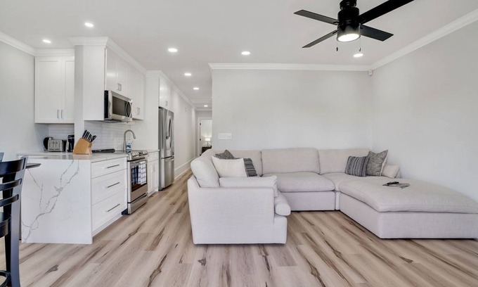 Wilmington Historic District Condo | Luxury 2bd/2ba in Heart of Historic Downtown