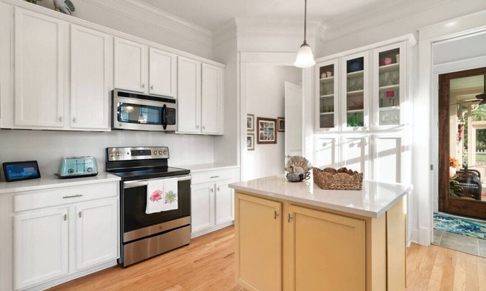 Thompson's Station House | Luxury 2BR/2BA in Thompson’s Station