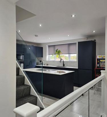 Harehills Apartment | Luxury 3 bed next to city centre