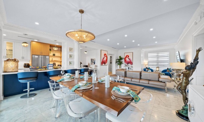 Nassau Apartment | Luxury 3 BR Oceanfront Condo Right Beside Baha Mar