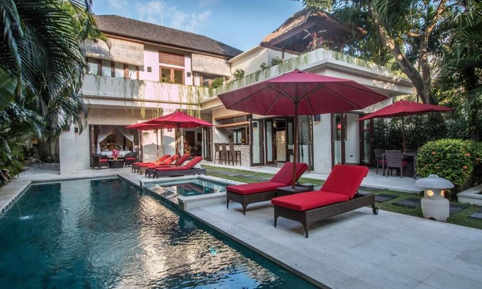 Drupadi Villa | Luxury 3 BR Villa Seminyak Villa Kalimaya 3