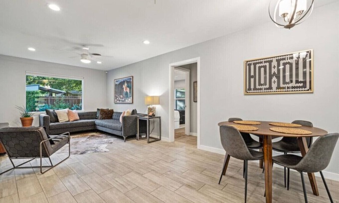 University Hills House | Luxury 3bd/2ba University Hills!