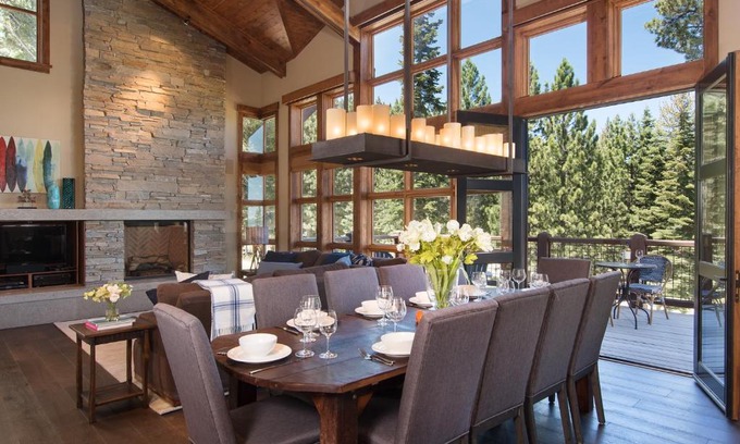 Truckee House | Luxury 4BD True Ski-In/Ski-Out Mid-Mountain Residence - Trailside Northstar