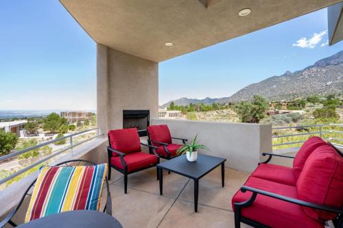 Sandia Heights South House | Luxury 4BR Retreat with Mountain views