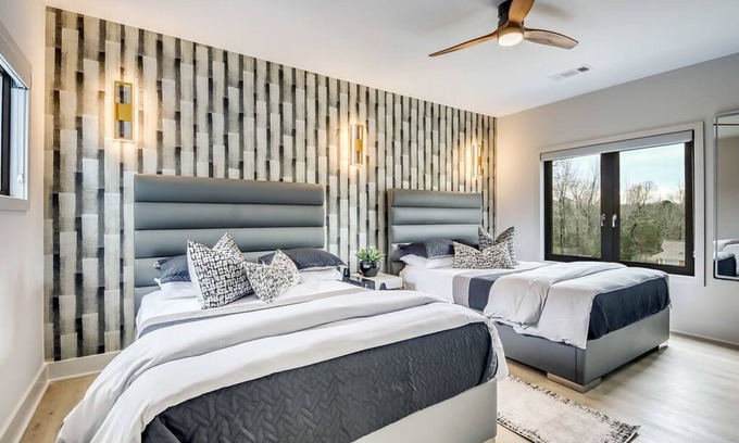 Cliftondale House | Luxury 5BR Retreat w/Pool, Hot Tub, Basketball