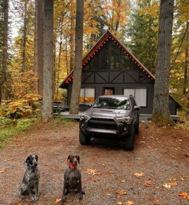 Skykomish Ski Chalet | Luxury A-Frame with Hot Tub