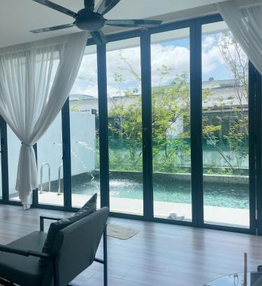 Kampung Pulau Meranti House | Luxury, Affordable and Spacious Private Villa with Swimming Pool & Jacuzzi for 20 plus ppl Cyberjaya