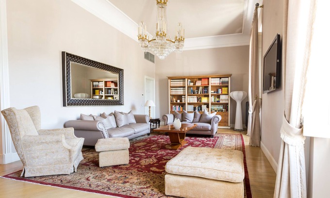 Santissima Annunziata Apartment | Luxury and charm in the heart of Florence