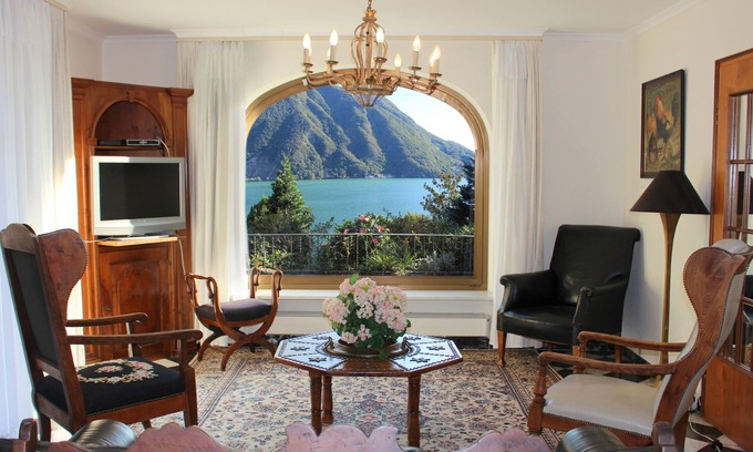 Castagnola Apartment | Luxury apartment Brè Castagnola-lake,indoorpool,aircondition,park,private street