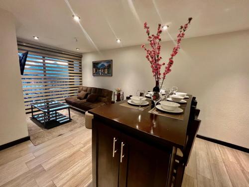 Zona 11 Apartment | Luxury Apt Near Airport