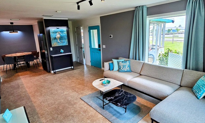 Treasure Cay Cottage | Luxury beach villa in paradise.