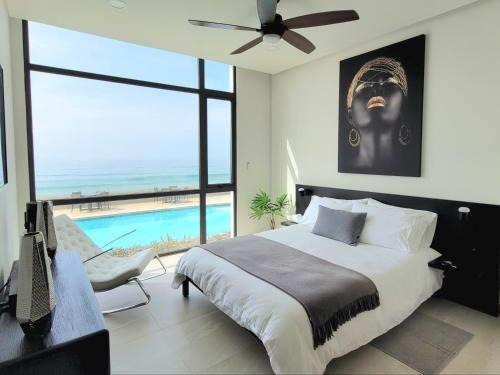 Primo Tapia Apartment | Luxury Beachfront Condo in Rosarito Pool & Jacuzzi
