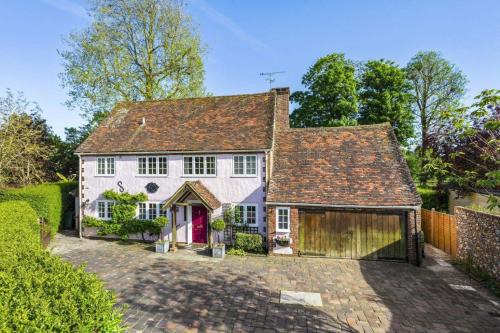 Funtington House | Luxury Brick and Flint House in Funtington