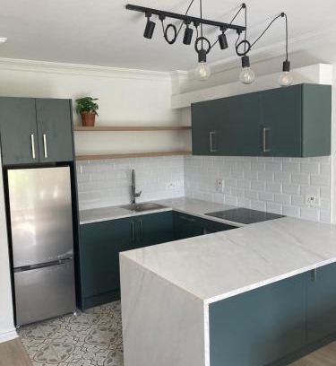 Galway Apartment | Luxury By The Coast- sleeps 4