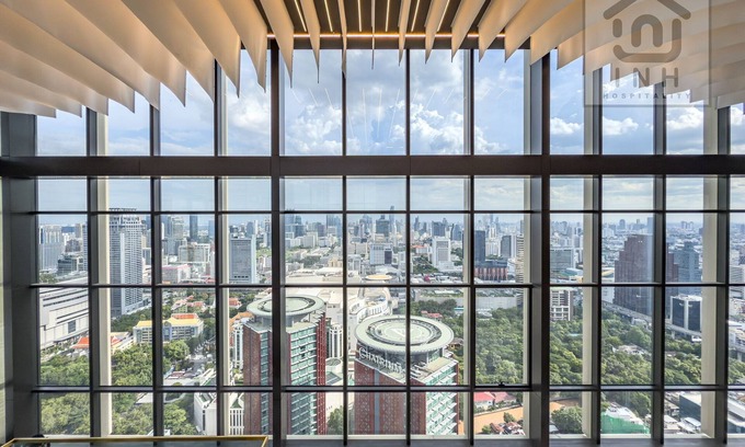 Bouvet Island Apartment | Luxury Condo in the Heart of Bangkok · 5 Min Siam Paragon · 6 Days Free Pickup