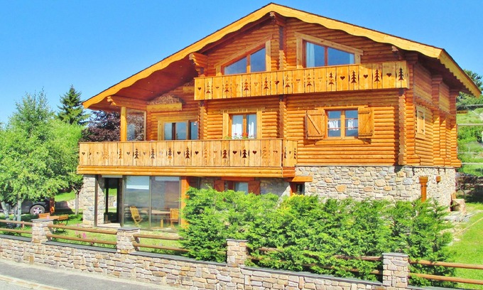 Font-Romeu-Odeillo-Via Ski Chalet | luxury chalet El Pedraforca Font-Romeu, 7 bedrooms, 210m2