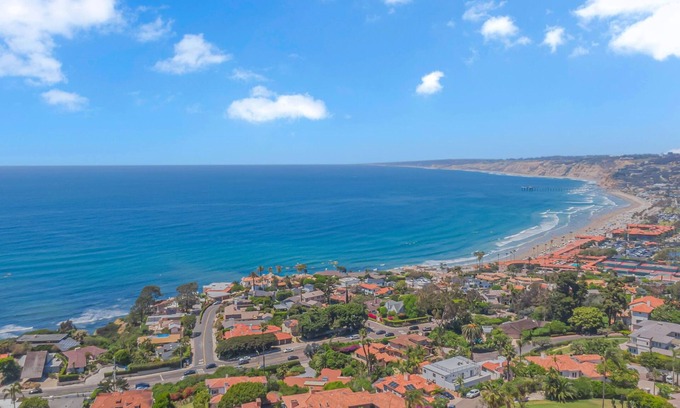 Country Club House | Luxury Coastal Retreat with Amazing Ocean Views