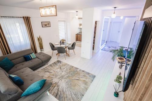 Craiova Apartment | Luxury Designer Apartment - Romanescu Park