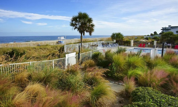 Tybee Island Condo | Luxury Desoto 3Br 2Ba Condo with Gorgeous Ocean View