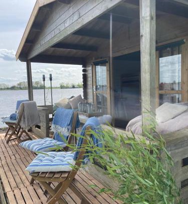 Baambrugse Zuwe House | Luxury Experience in Off The Grid Lodge at an Amazing Lake Vinkeveense Plassen