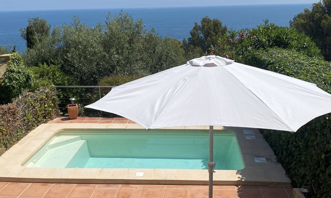 Llanca Apartment | LUXURY GARDEN APARTMENT -NEW PRIVATE POOL- PANORAMIC SEA VIEW