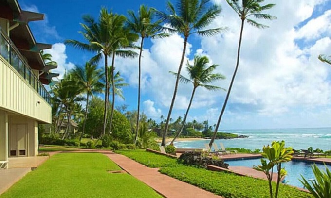 Wailua House Lots Condo | Luxury Gated Oceanfront Condo on Ground Floor