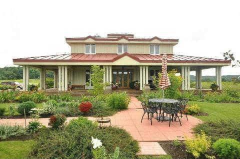 Bradford West Gwillimbury House | Luxury Guest House In Bradford