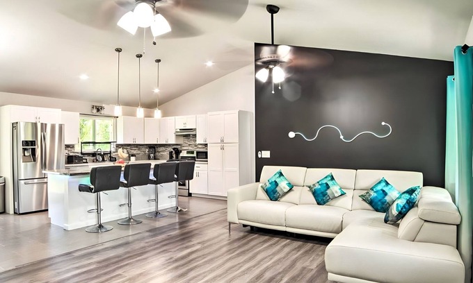 Keaau House | Luxury Hawaii Getaway: Close To Beach & Ocean 3 Bedroom Home by RedAwning